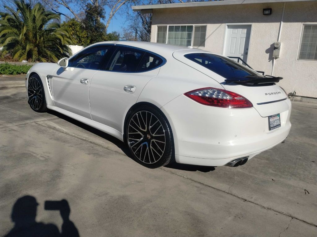 2010 Porsche Panamera Image 13