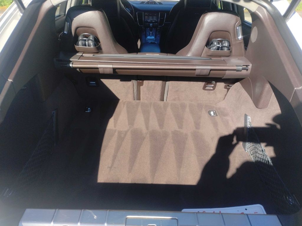 2010 Porsche Panamera Image 16