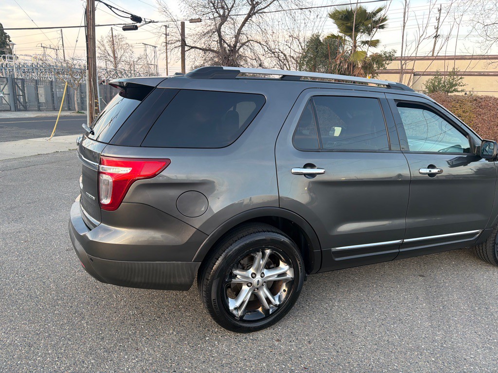 2015 Ford Explorer Image 5