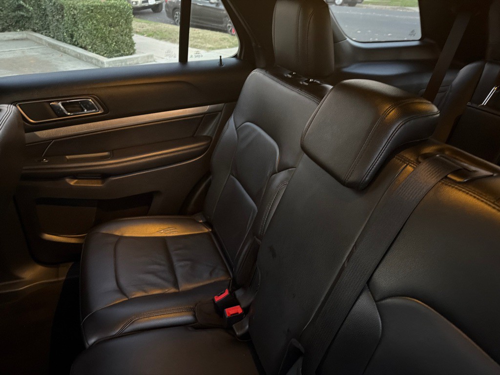 2018 Ford Explorer Image 9