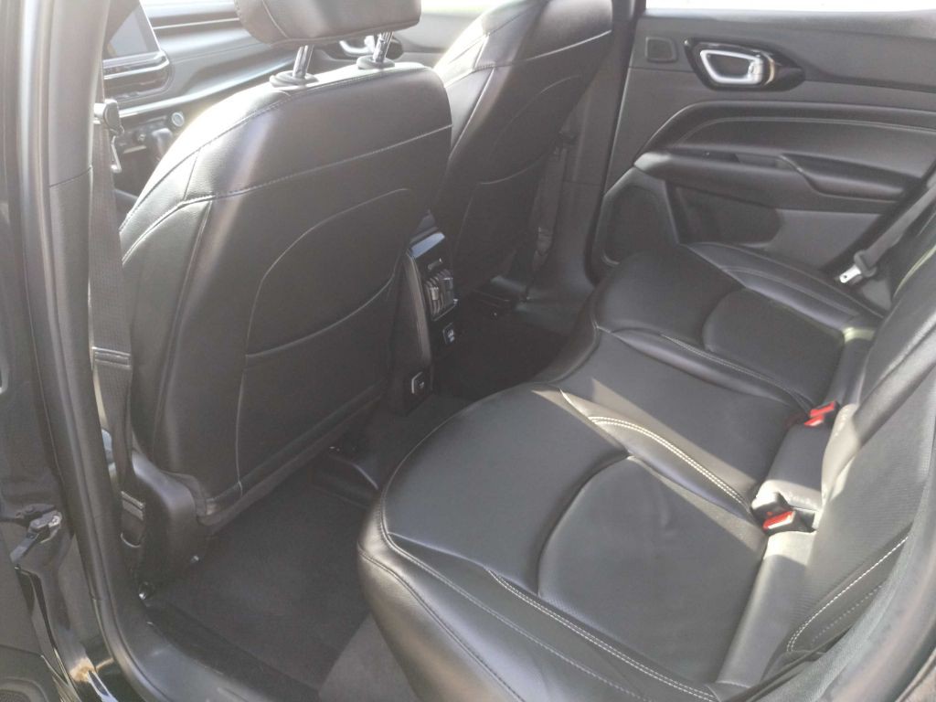 2022 Jeep Compass Image 15