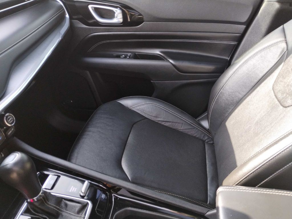 2022 Jeep Compass Image 16