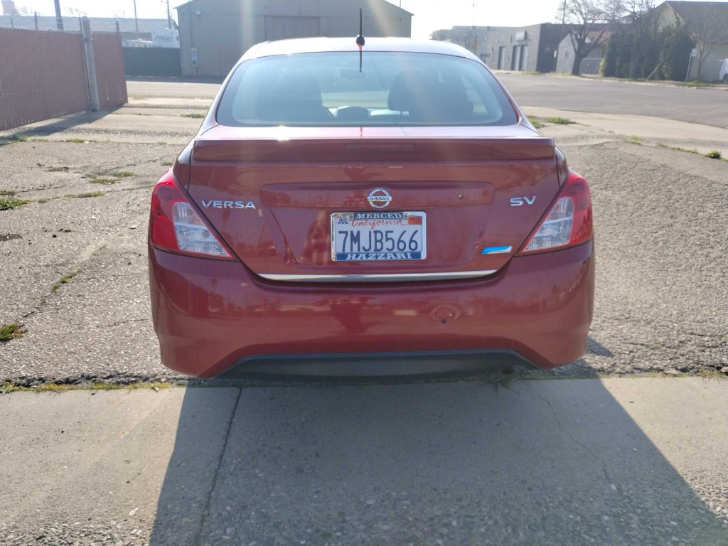 2015 Nissan Versa Image 8