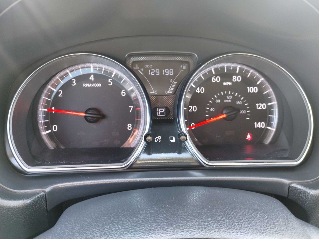 2015 Nissan Versa Image 21