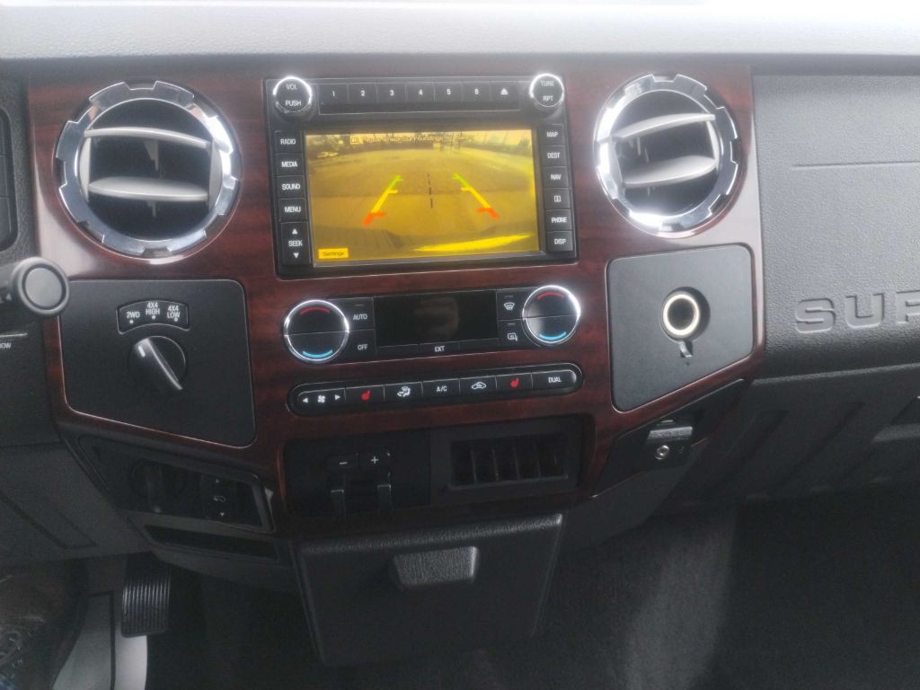 2010 Ford F-250 Image 25