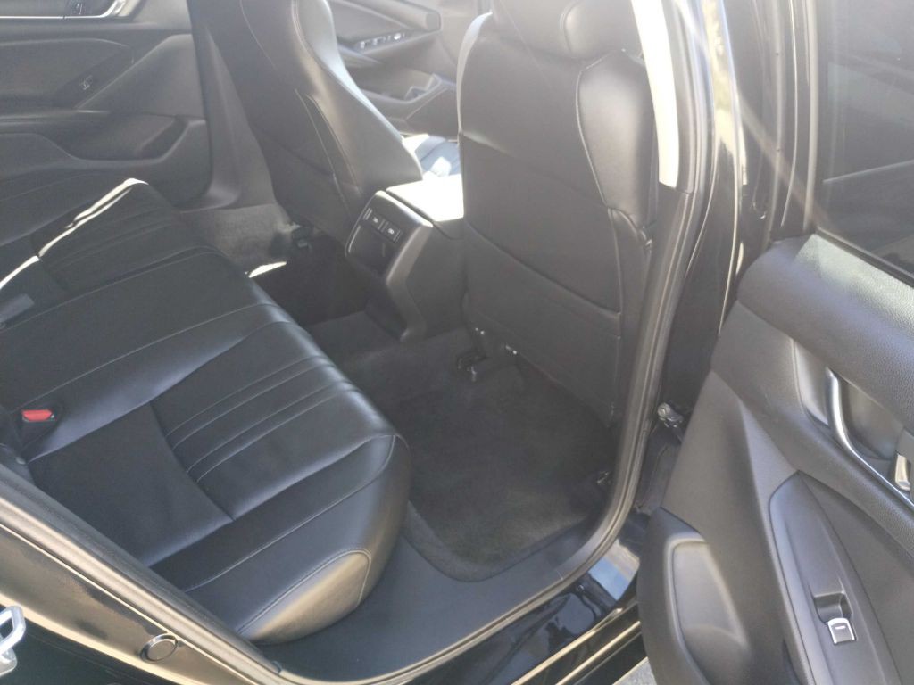 2021 Honda Accord Image 6