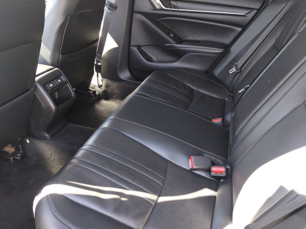 2021 Honda Accord Image 10