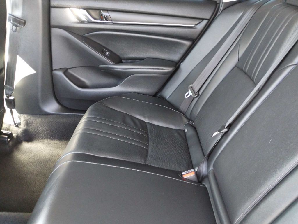 2021 Honda Accord Image 11