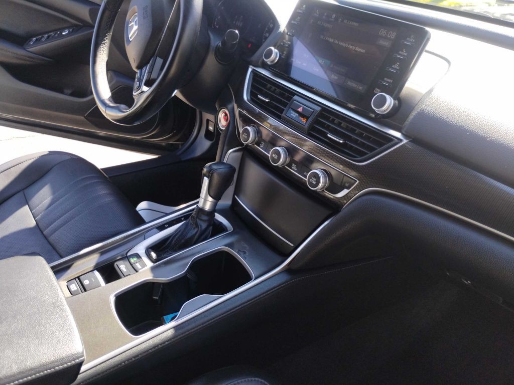 2021 Honda Accord Image 17