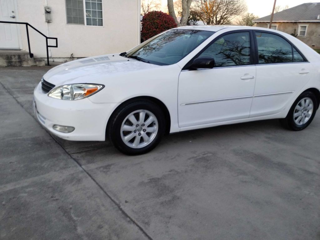 2004 Toyota Camry Image 4