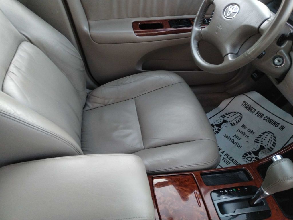 2004 Toyota Camry Image 14