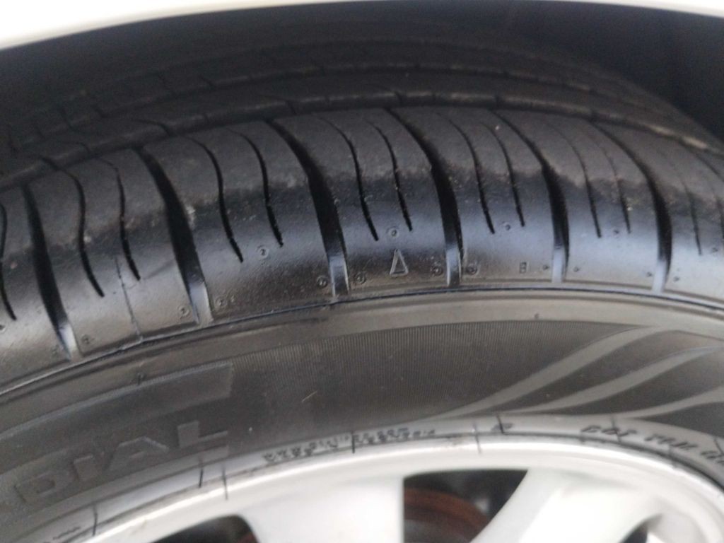 2004 Toyota Camry Image 17