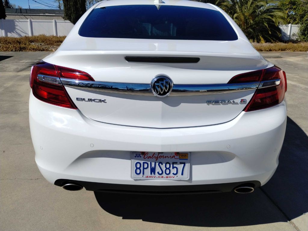2015 Buick Regal Image 8