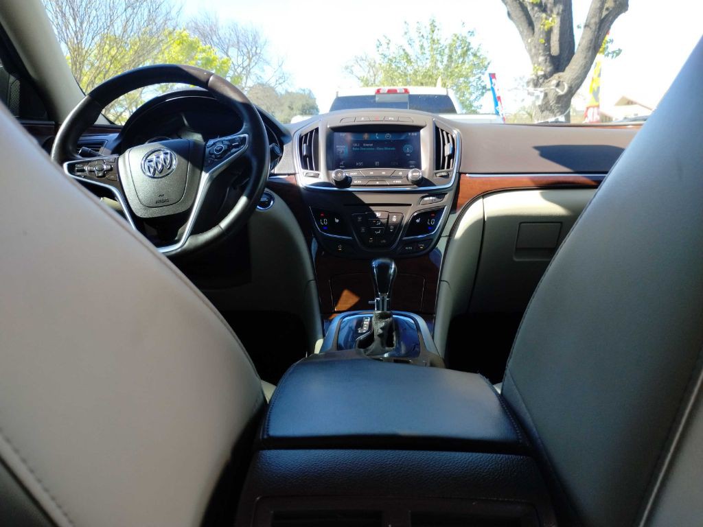 2015 Buick Regal Image 18