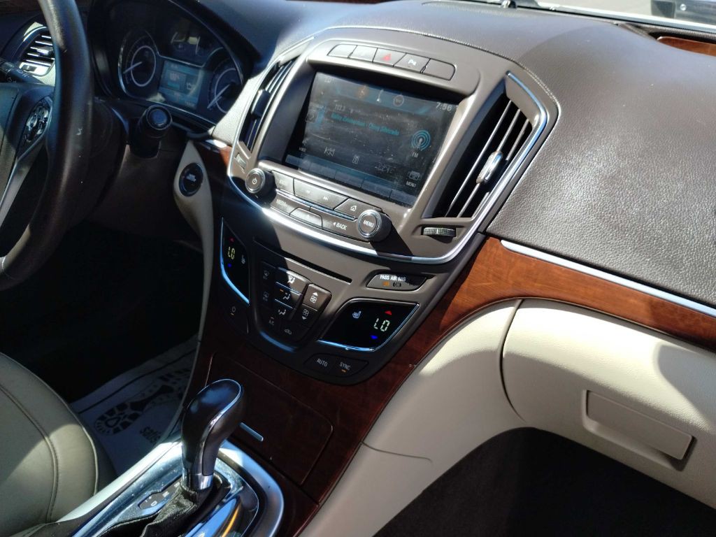 2015 Buick Regal Image 20