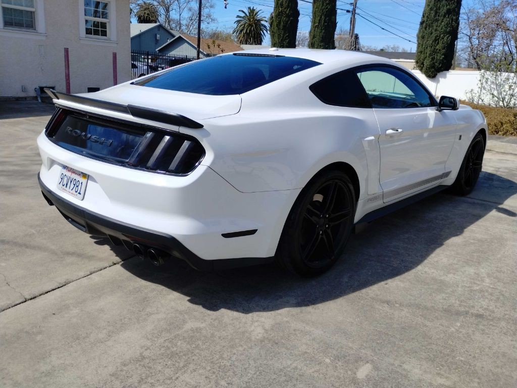 2015 Ford Mustang Image 10