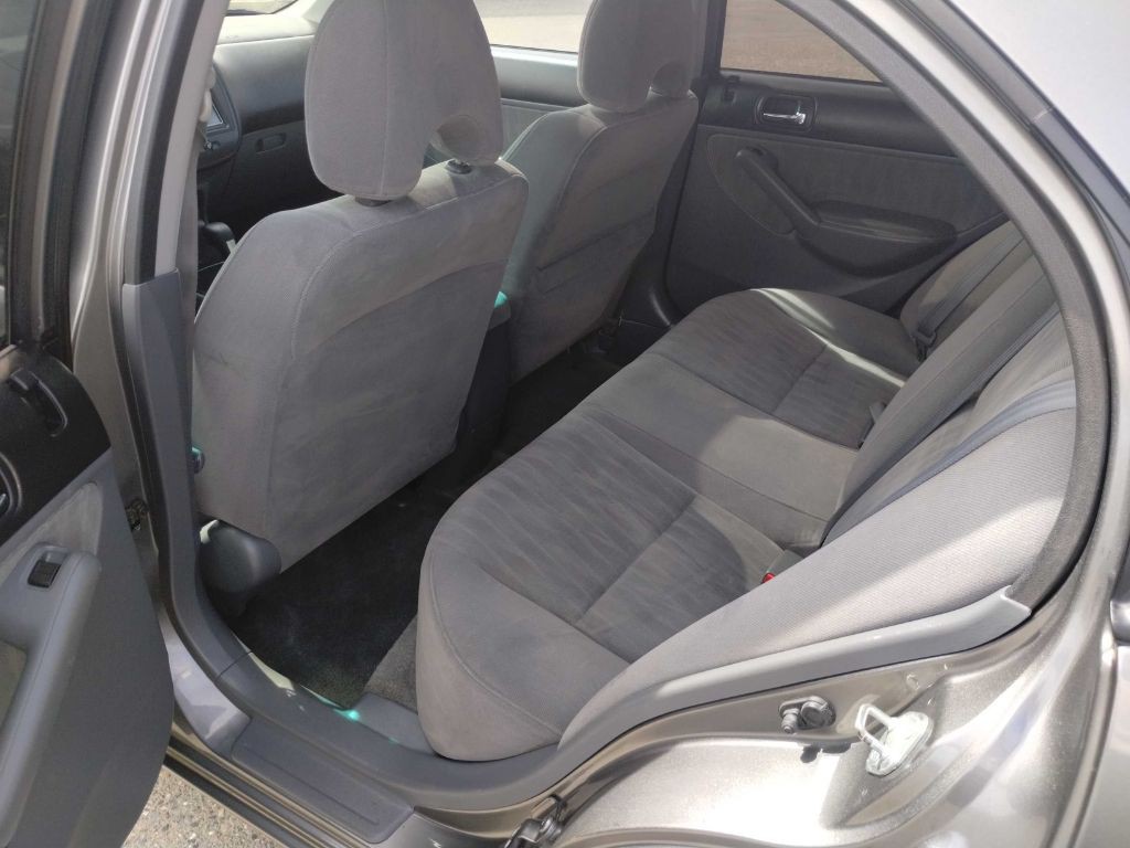 2004 Honda Civic Image 15