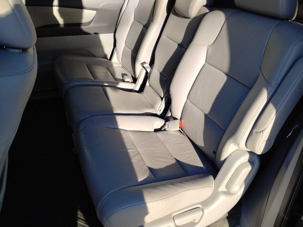 2012 Honda Odyssey Image 14