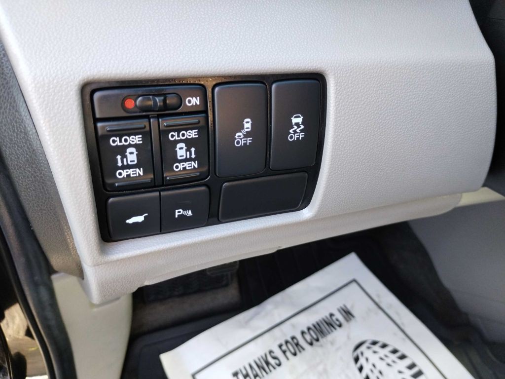 2012 Honda Odyssey Image 18