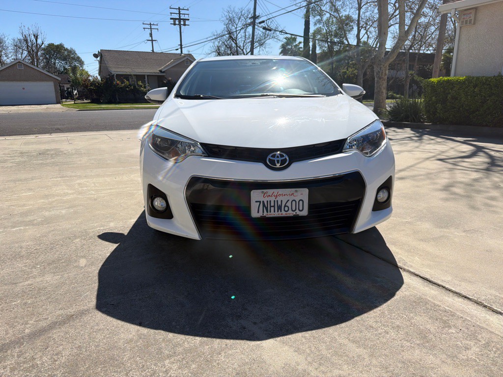 2016 Toyota Corolla Image 2