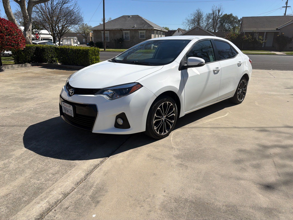 2016 Toyota Corolla Image 3
