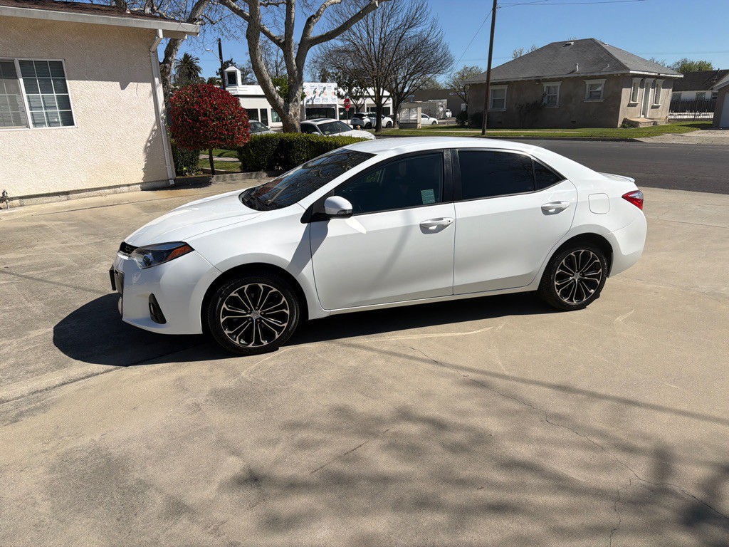 2016 Toyota Corolla Image 4