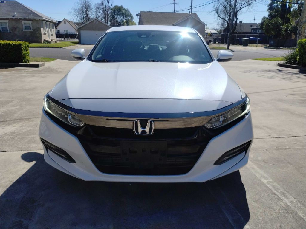 2019 Honda Accord Image 2