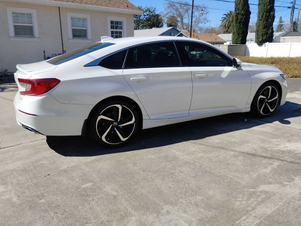 2019 Honda Accord Image 9