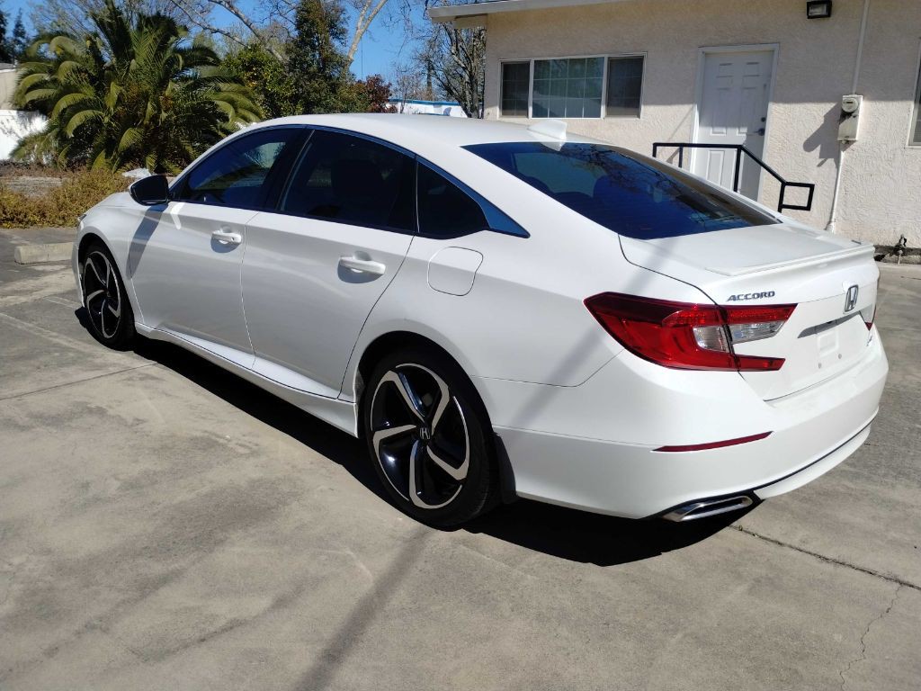 2019 Honda Accord Image 11