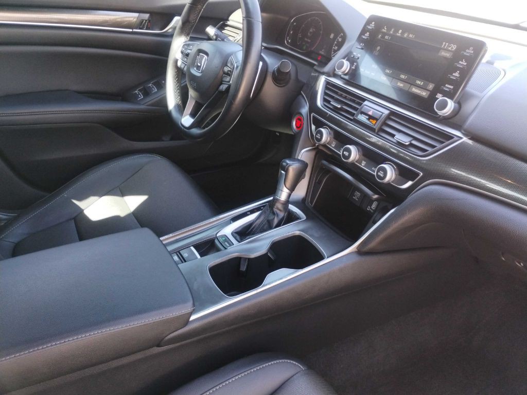 2019 Honda Accord Image 15