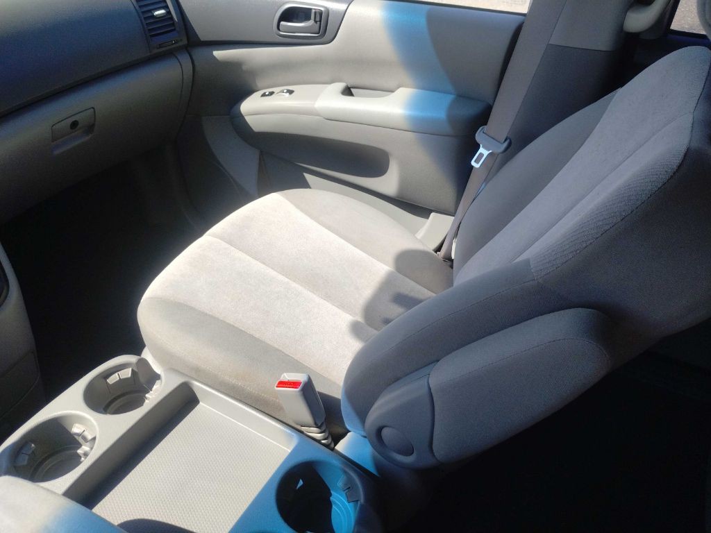 2012 Kia Sedona Image 10