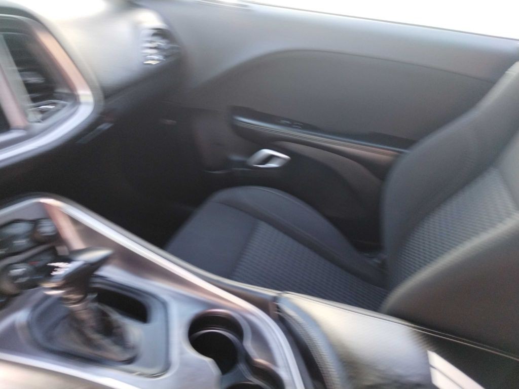 2018 Dodge Challenger Image 11