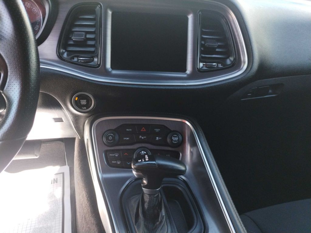 2018 Dodge Challenger Image 17