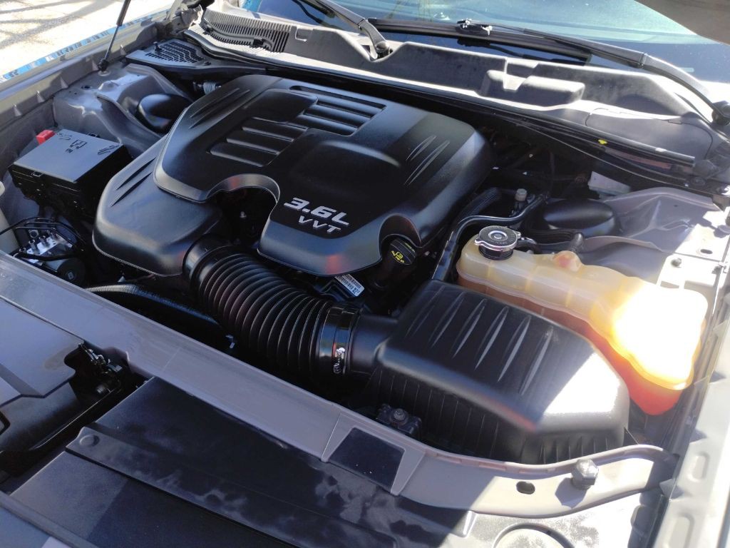 2018 Dodge Challenger Image 18