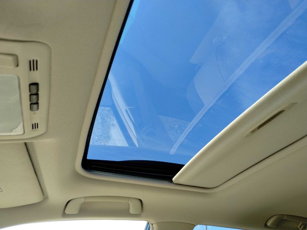 2004 Lexus RX Image 25