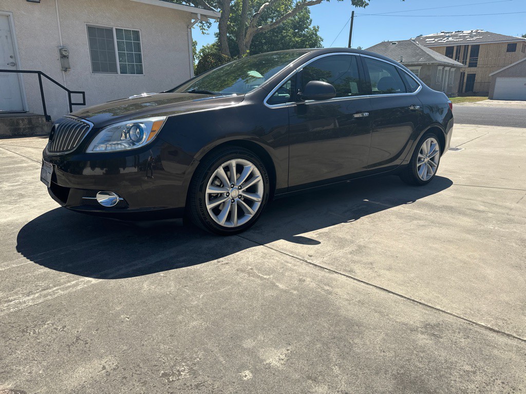 2014 Buick Verano Image 2