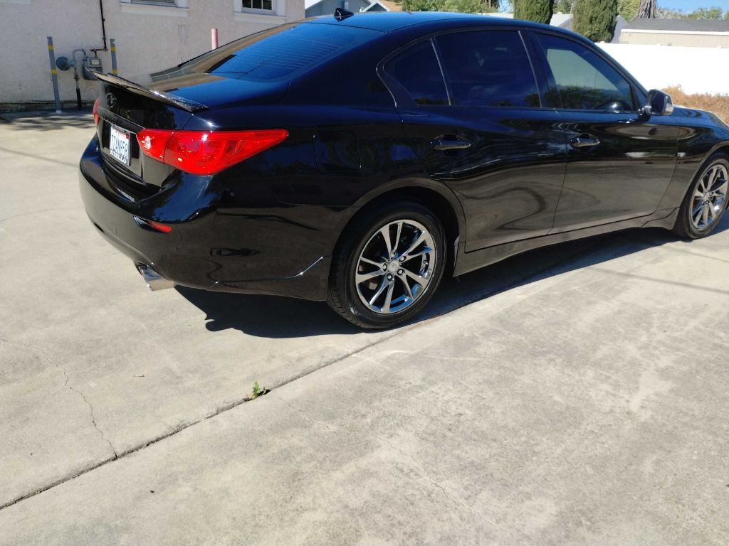 2017 INFINITI Q50 Image 8