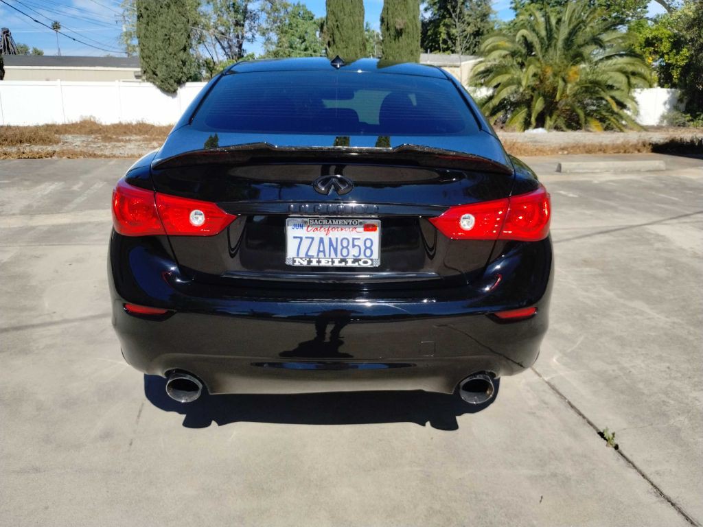 2017 INFINITI Q50 Image 9