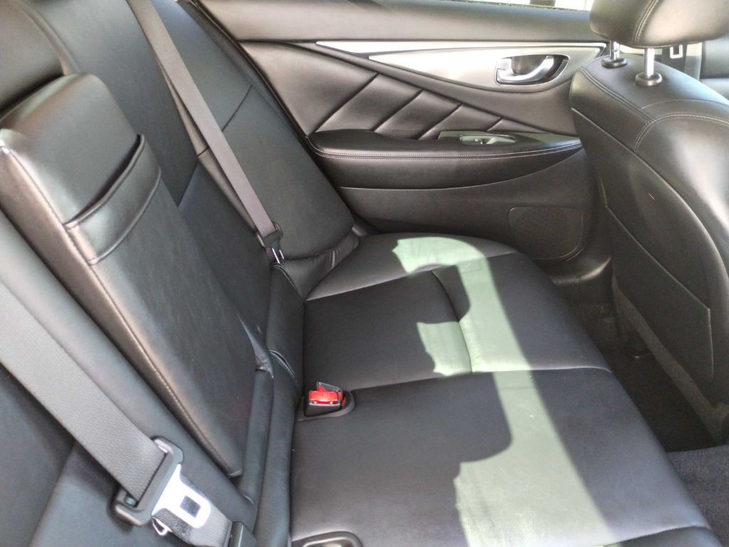 2017 INFINITI Q50 Image 11