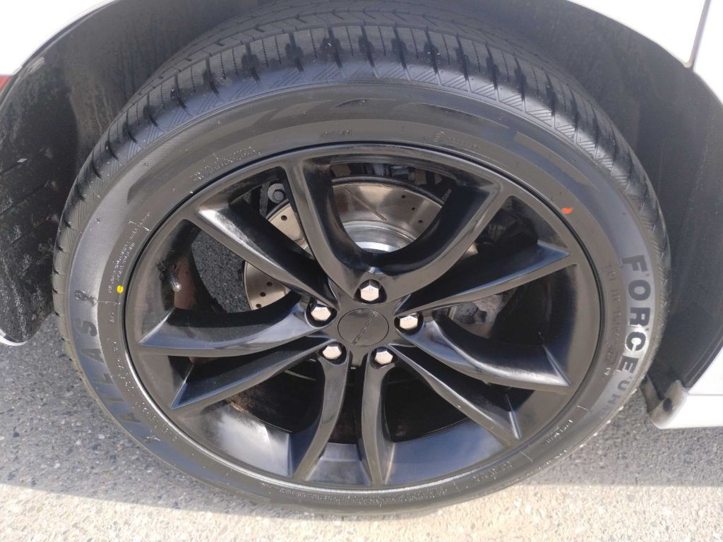 2016 Dodge Charger Image 19