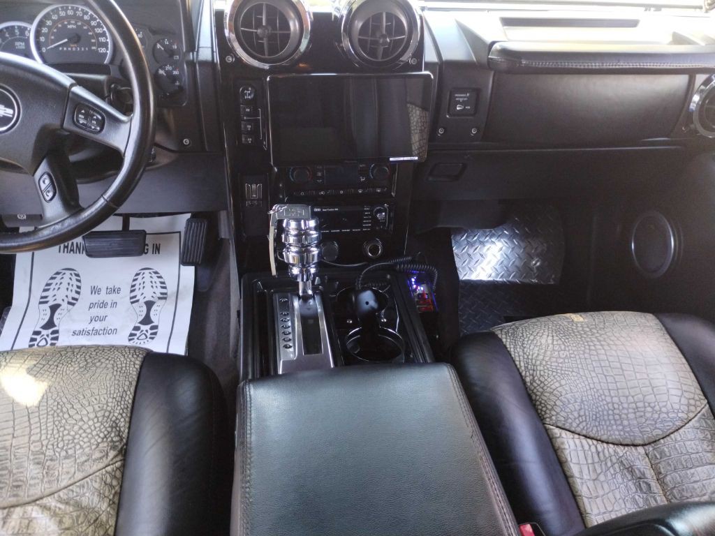 2006 HUMMER H2 Image 16