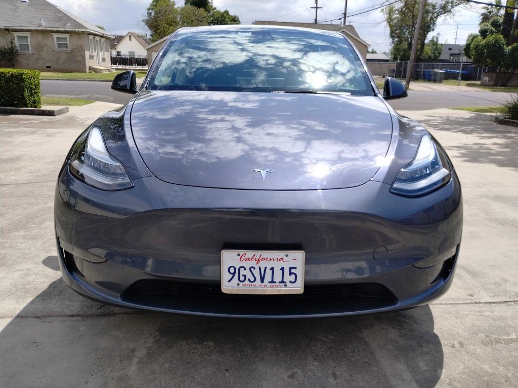 2021 Tesla Model Y Image 2