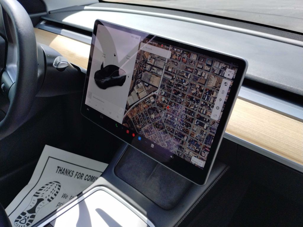 2021 Tesla Model Y Image 12