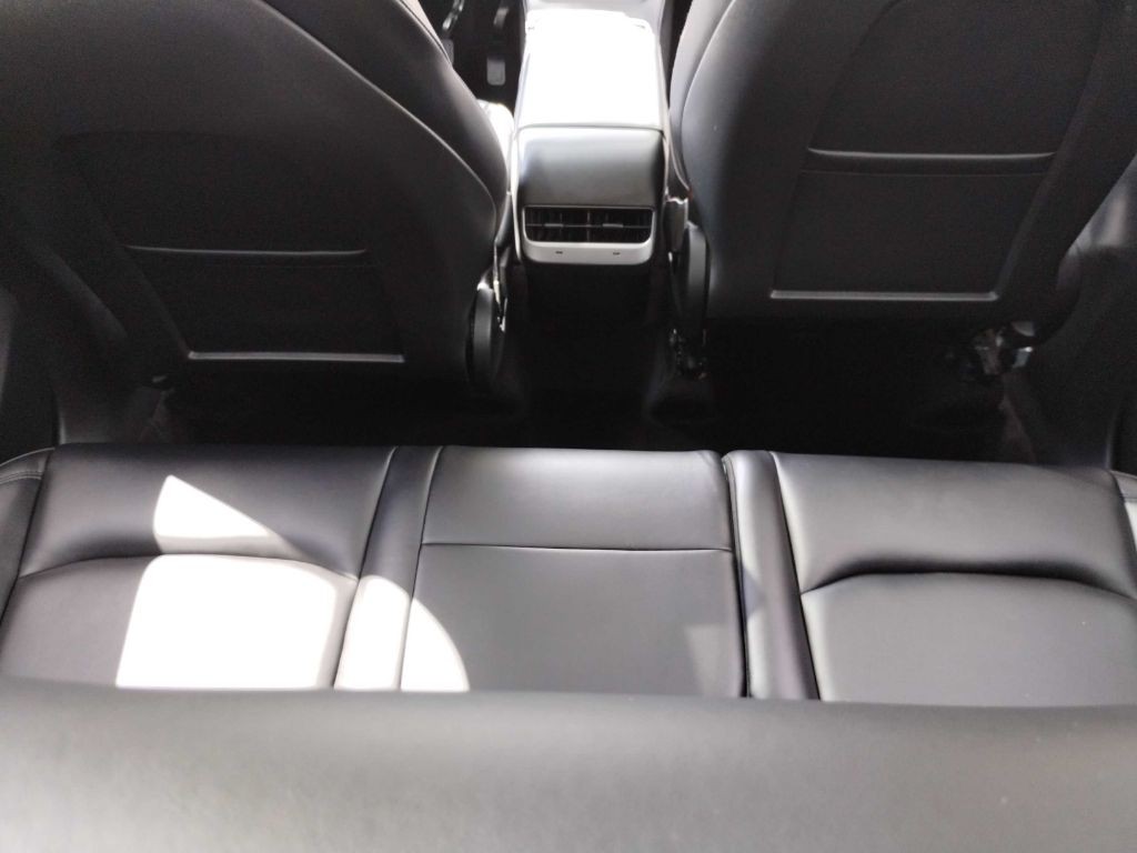 2021 Tesla Model Y Image 20