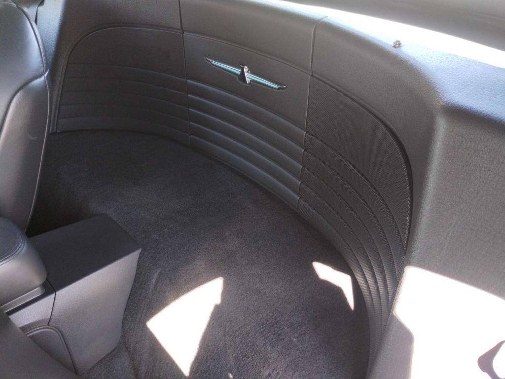 2002 Ford Thunderbird Image 21