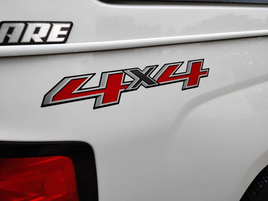 2015 Chevrolet Silverado 1500 Image 12