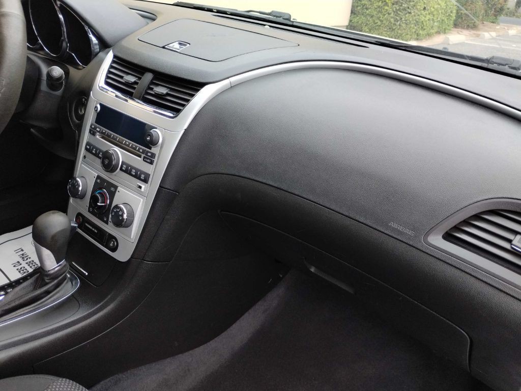 2012 Chevrolet Malibu Image 22