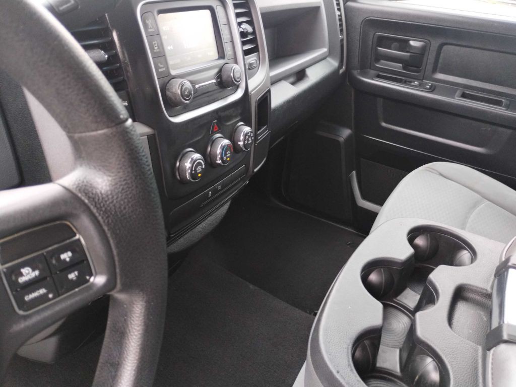 2014 RAM 1500 Image 17