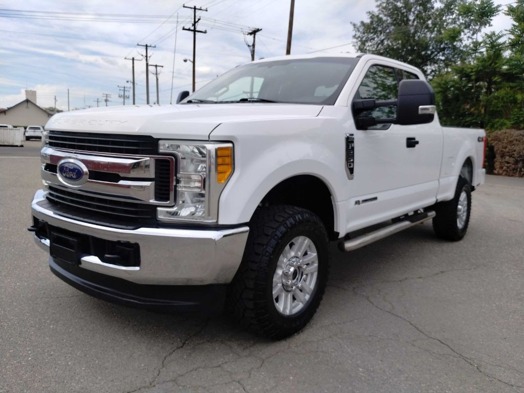 2017 Ford F-250 Image 4