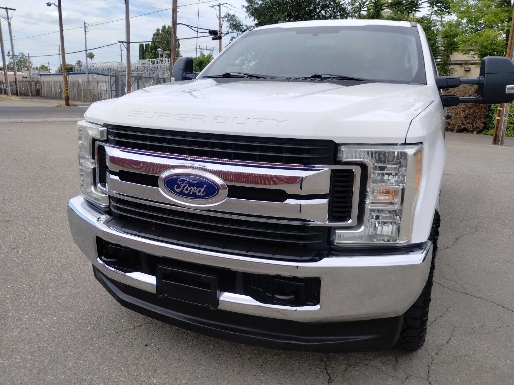2017 Ford F-250 Image 6